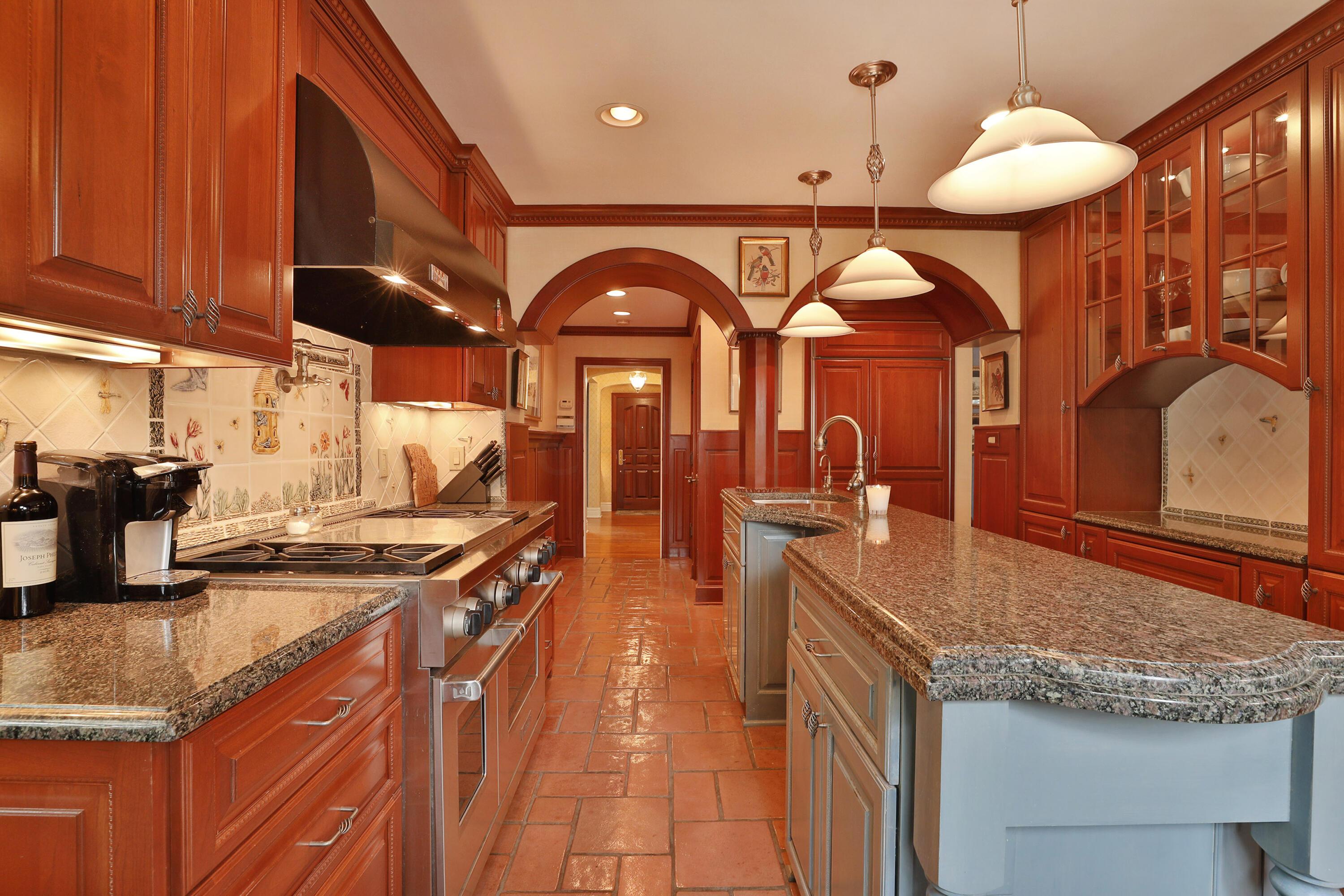 2433 Bryden Road Columbus, OH 43209 - Photo 24 of 62 a2433-Bryden-26