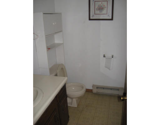 35 Lexington Road, Unit 35 Millbury, MA 01527 - Photo 5 of 9 Gallery Image 5
