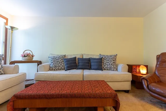 $419,900 | 18 Winter Street, Unit E, Foxboro, MA 02035