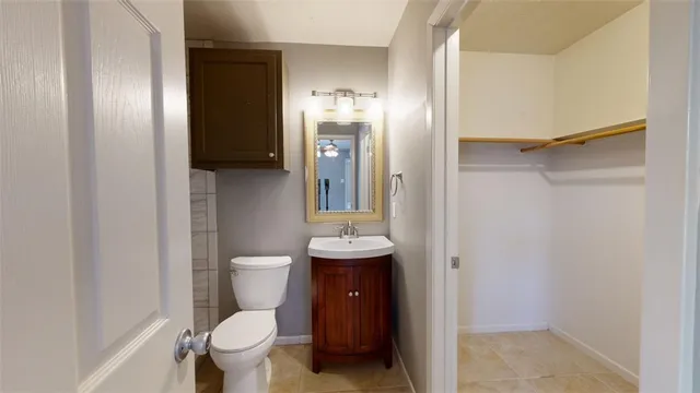 $2,000 | 106 Sterling Street, Unit B, College Station, TX 77840