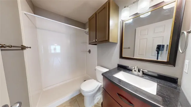 $2,000 | 106 Sterling Street, Unit B, College Station, TX 77840