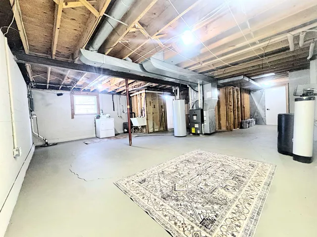 $337,900 | 708 Miller Ln Court, Kaukauna, WI 54130