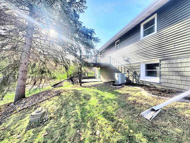 $337,900 | 708 Miller Ln Court, Kaukauna, WI 54130