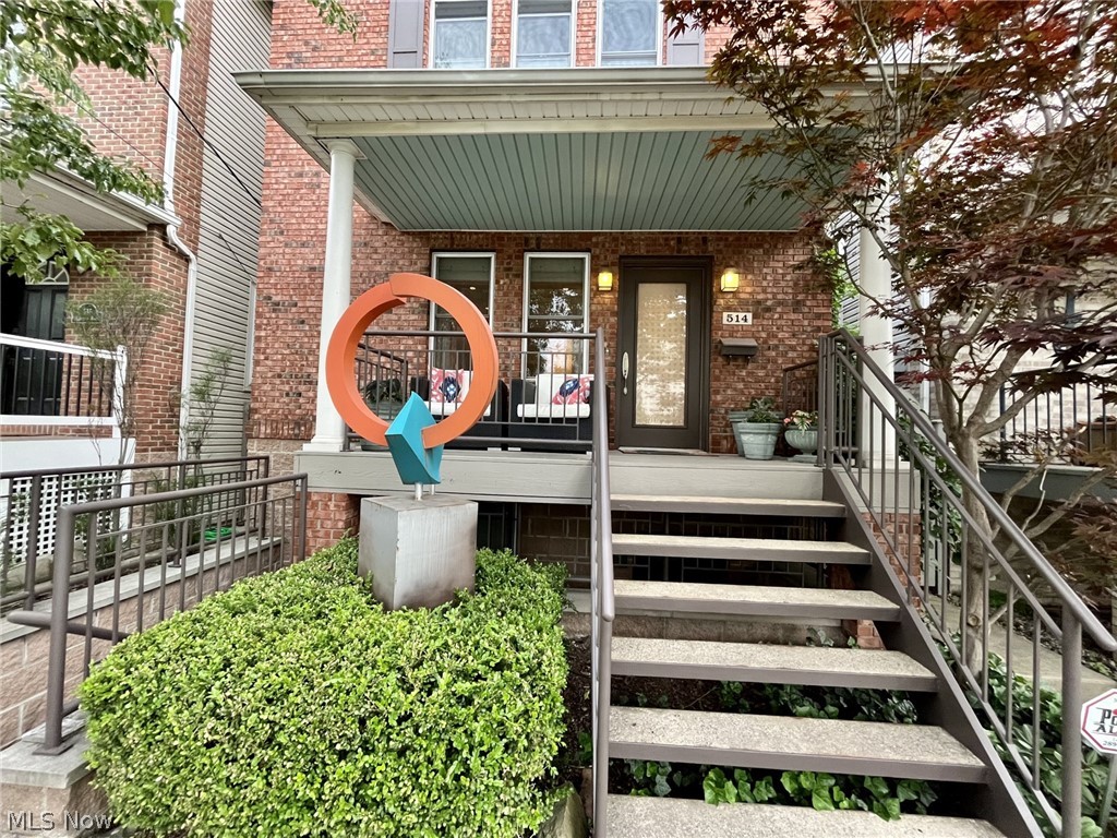 514 Literary Road Cleveland, OH 44113 - Photo 1 of 32 Gallery Image 1