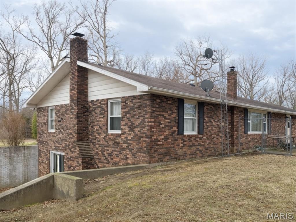 5426 East Dix Irvington Road Walnut Hill, IL 62893 - Photo 2 of 12