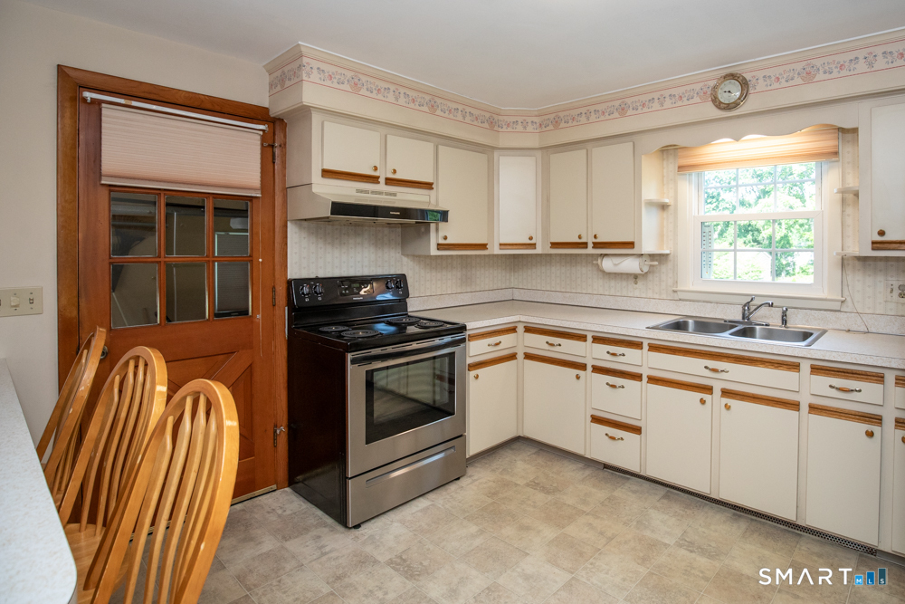 153 Fiesta Heights Meriden, CT 06451 - Photo 9 of 32 Kitchen
