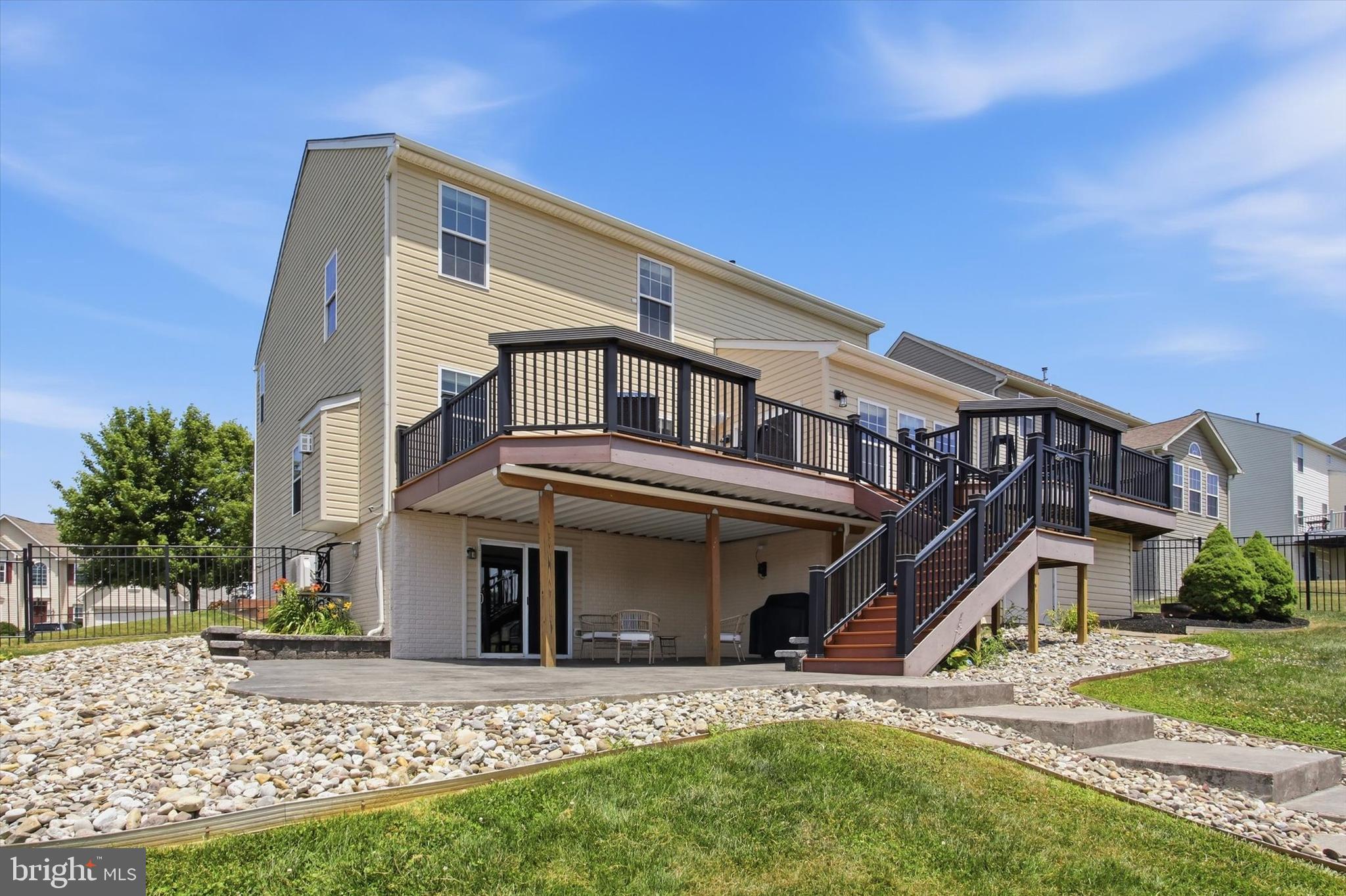 3504 Hardwood Terrace Spring Grove, PA 17362 - Photo 11 of 60