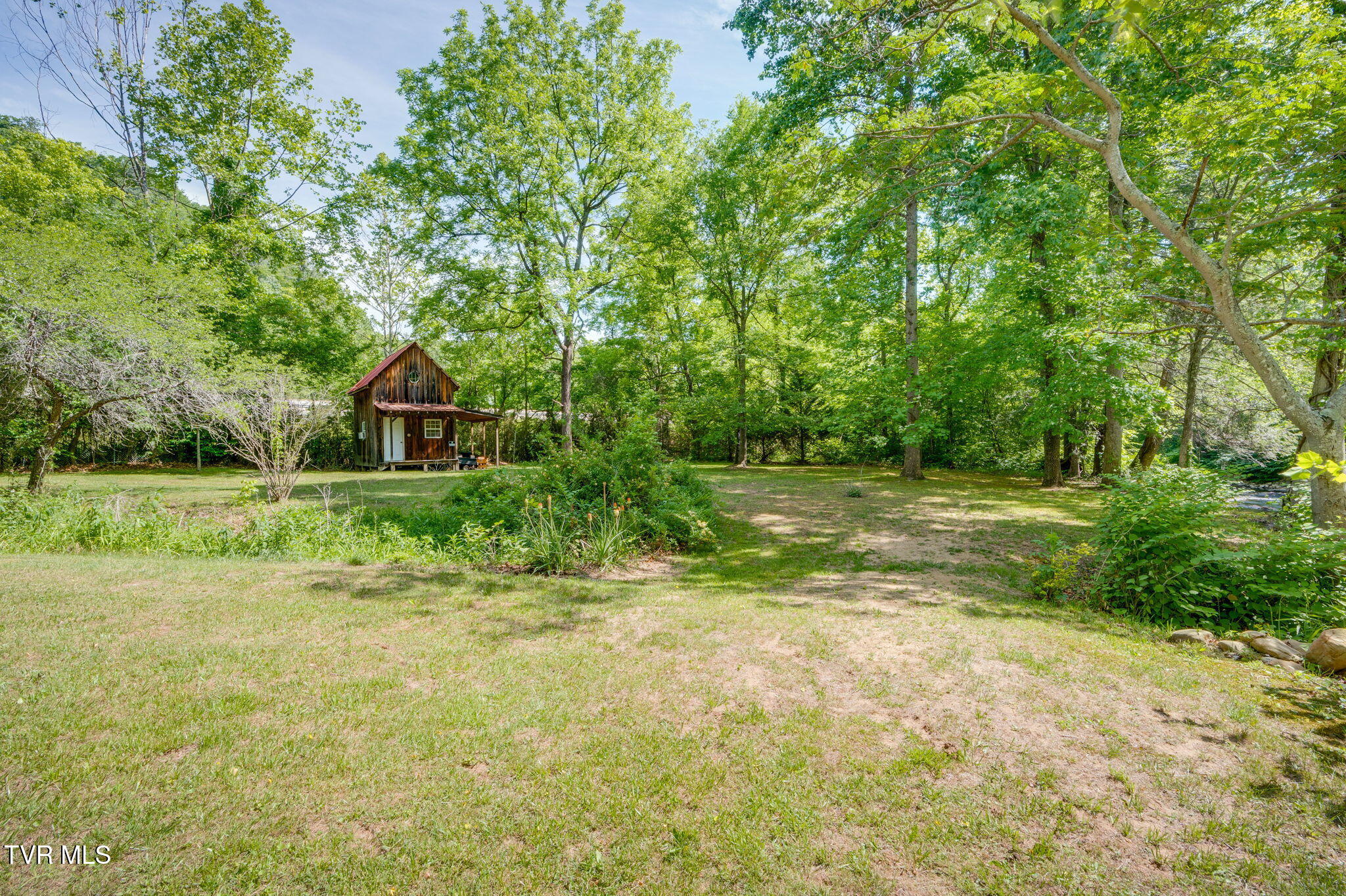 123 Mashburn Lane Erwin, TN 37650 - Photo 33 of 35 033 (2)
