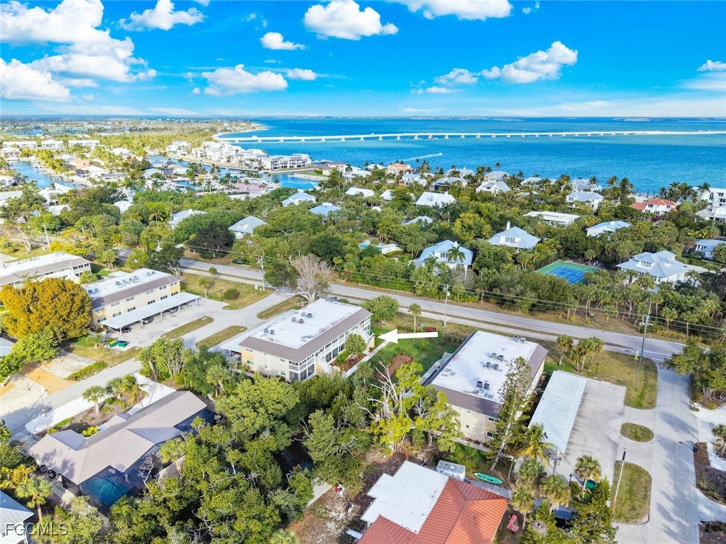 561 Periwinkle Way, Unit E4 Sanibel, FL 33957 - Photo 28 of 32