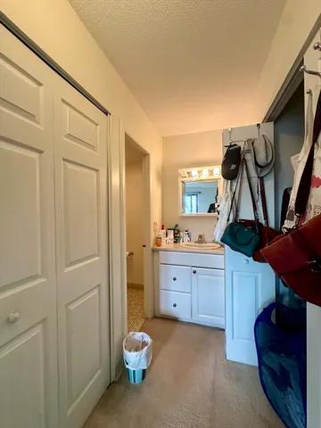 $3,600 | 49 Marion Street, Unit 8A, Brookline, MA 02446