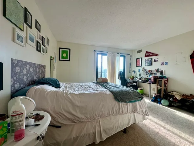 $3,600 | 49 Marion Street, Unit 8A, Brookline, MA 02446