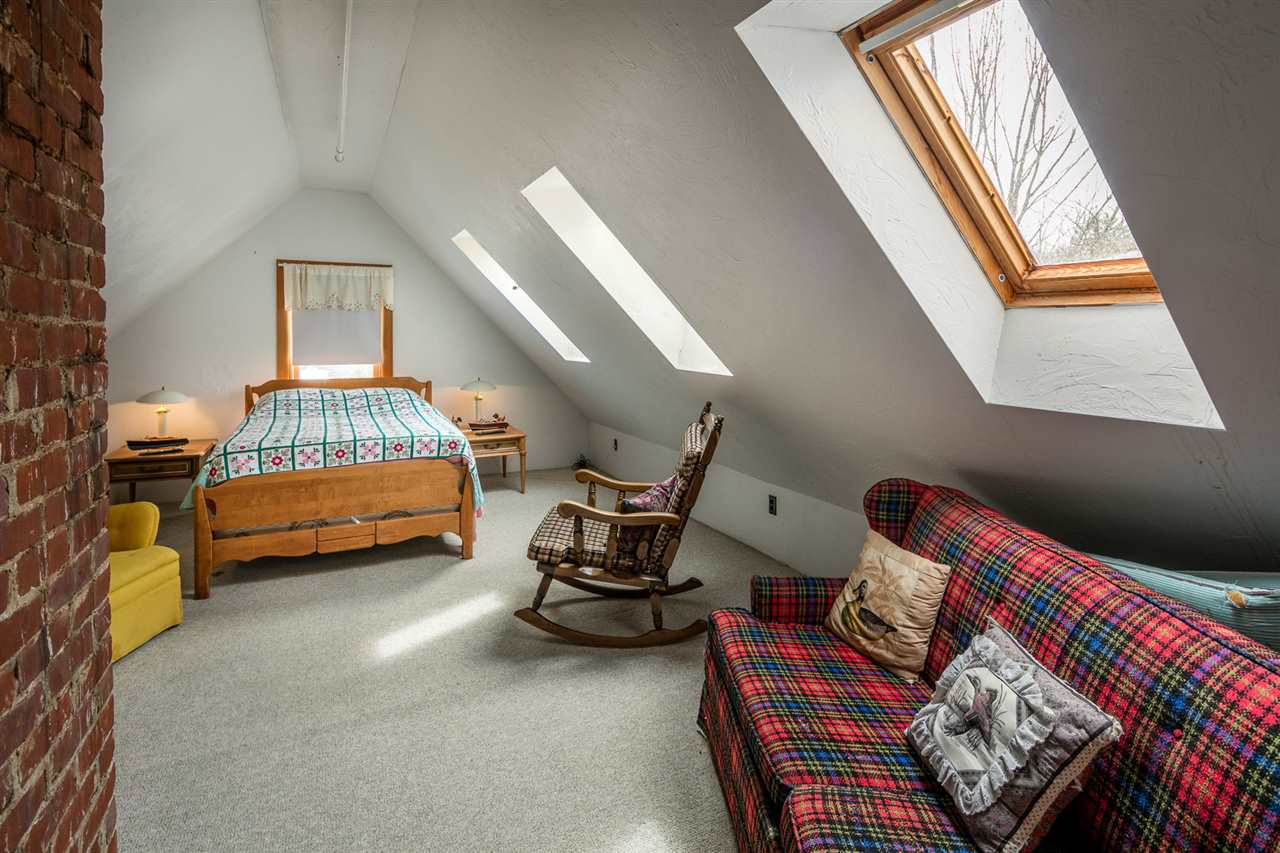 13 Maple Street Sunapee, NH 03782 - Photo 31 of 39