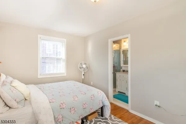 $2,600 | 376 Claremont Avenue, Unit 9, Montclair, NJ 07042