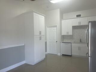 18970 Cloud Lake Circle Boca Raton, FL 33496 - Photo 5 of 20 New Kitchen