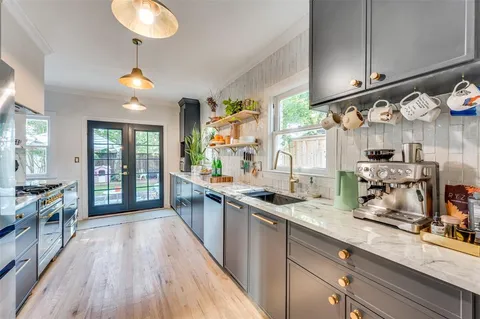 $885,000 | 5706 Kenwood Avenue, Dallas, TX 75206