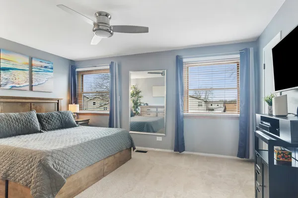 $465,000 | 1032 West Park Pl Drive, Bartlett, IL 60103