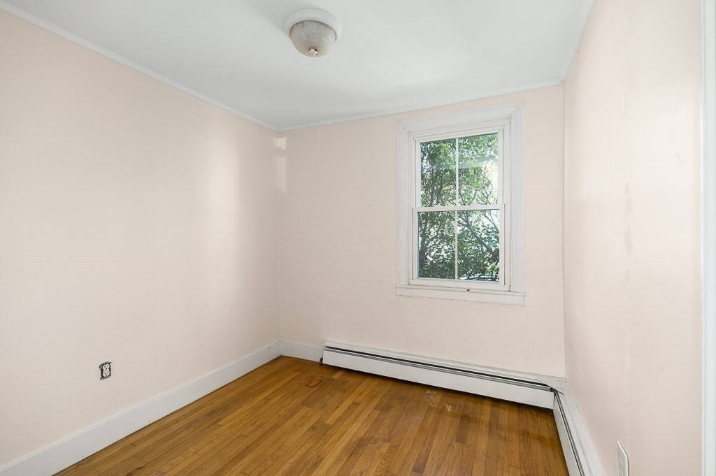 8 Perkins Road Gloucester, MA 01930 - Photo 12 of 28 Gallery Image 12