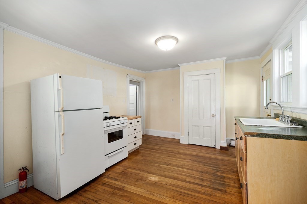 8 Perkins Road Gloucester, MA 01930 - Photo 15 of 28 Gallery Image 15