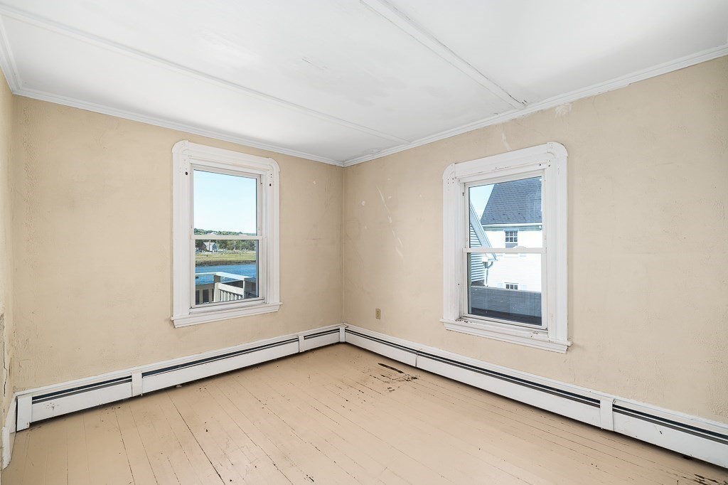 8 Perkins Road Gloucester, MA 01930 - Photo 20 of 28 Gallery Image 20