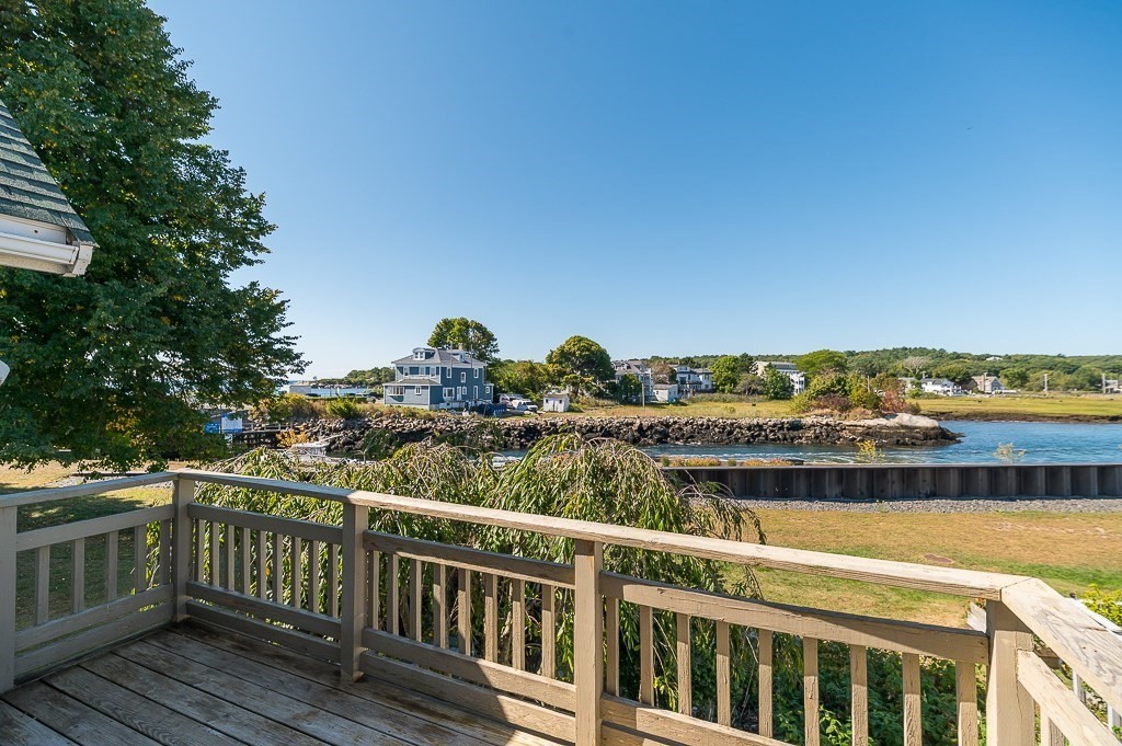 8 Perkins Road Gloucester, MA 01930 - Photo 4 of 28 Gallery Image 4
