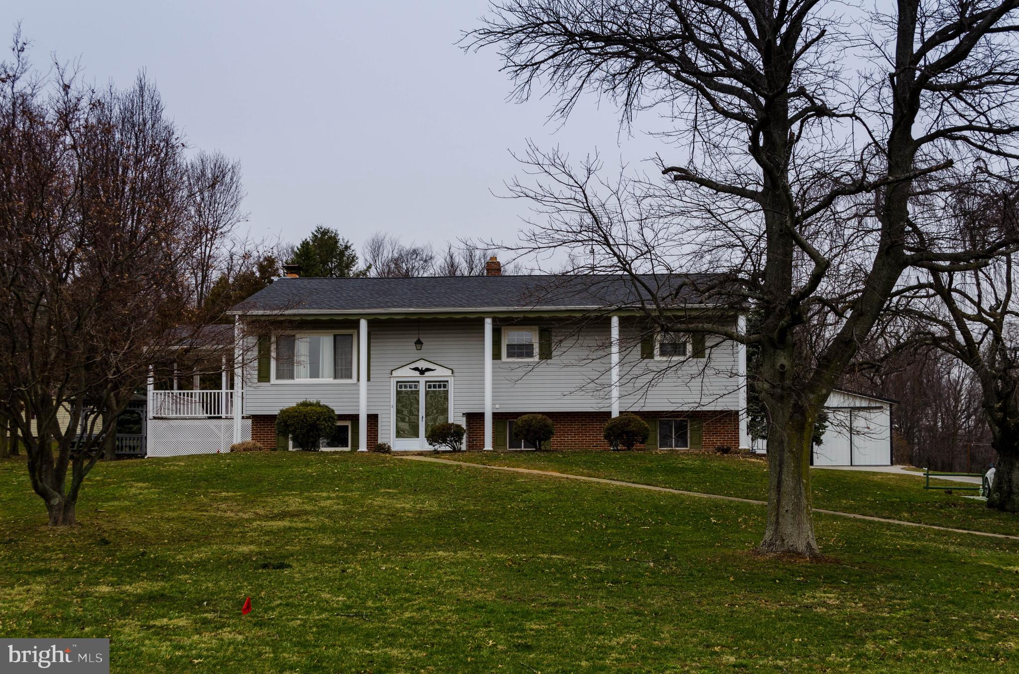 737 Old Commons Road Windsor, PA 17366 - Photo 2 of 8