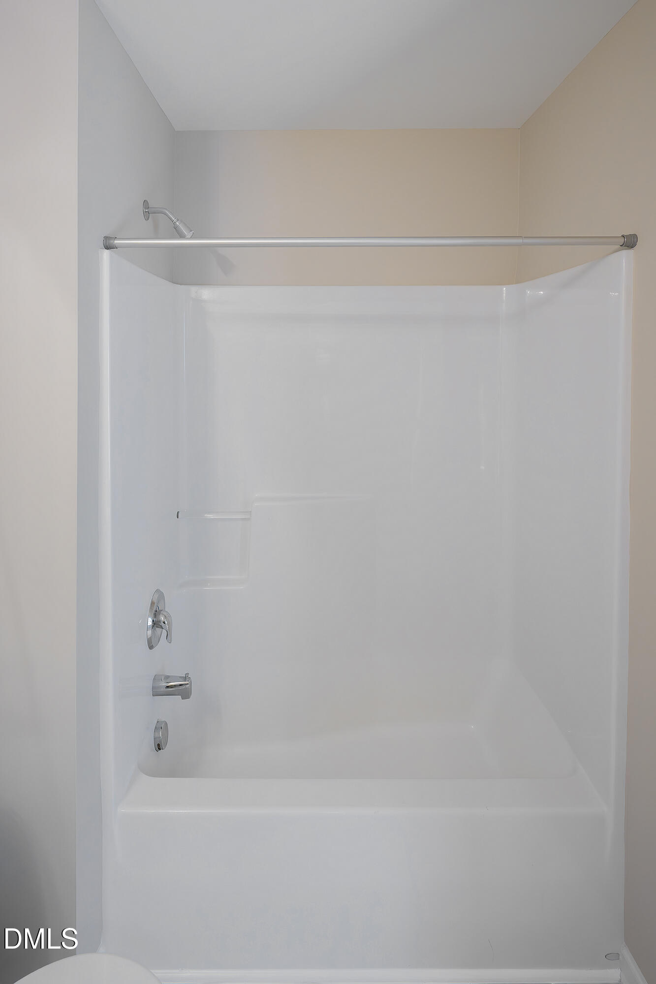 3123 Winding Waters Way Raleigh, NC 27614 - Photo 45 of 57 a bathroom with a bathtub