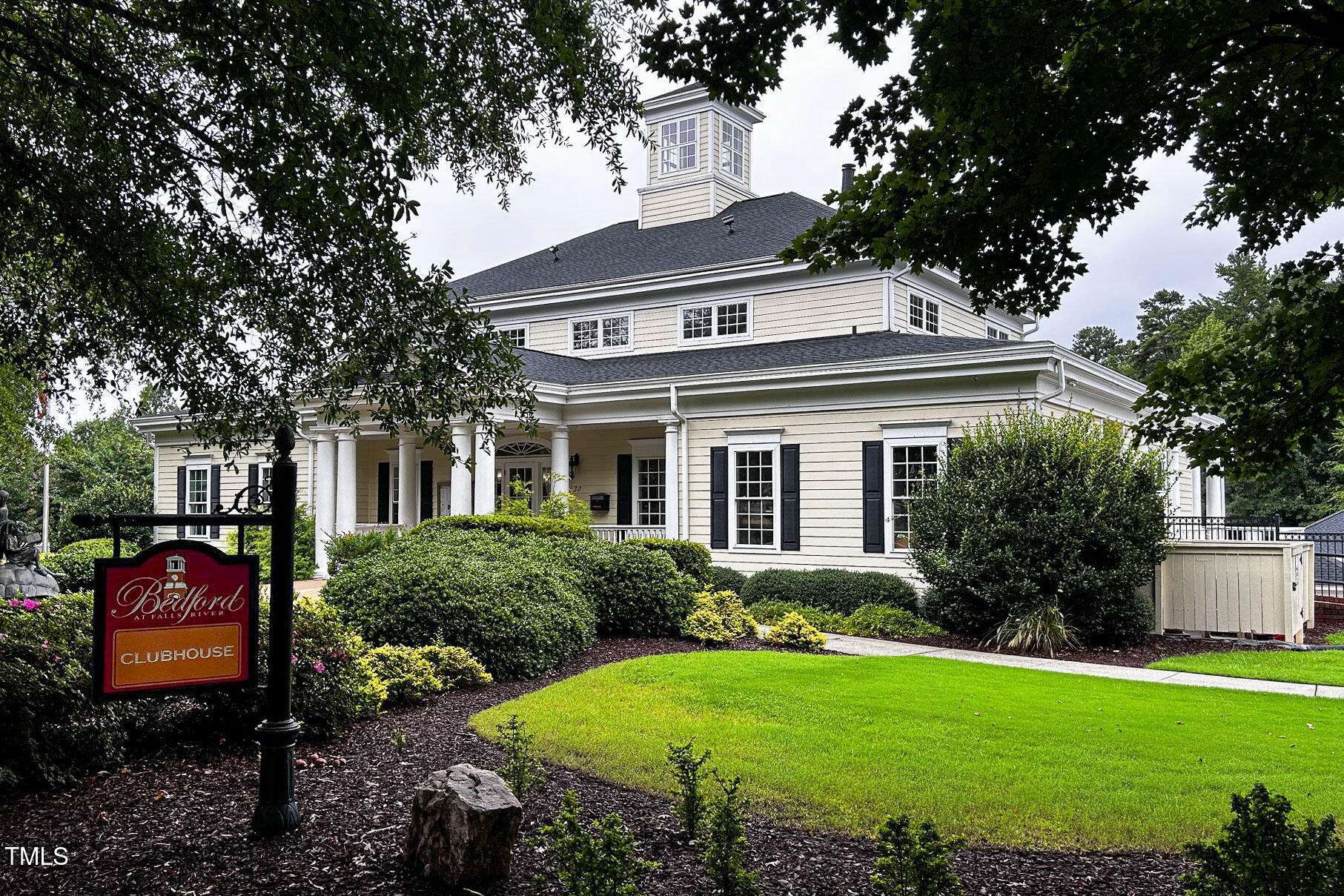 3123 Winding Waters Way Raleigh, NC 27614 - Photo 51 of 57 a front view of a house with garden