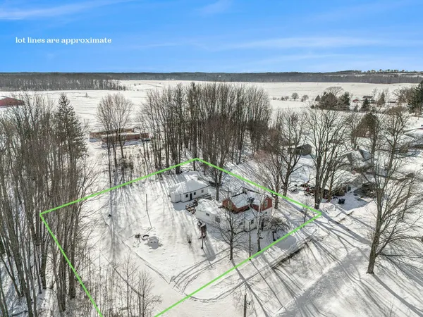 $144,900 | 239 Laurel Street, Walkerville, MI 49459