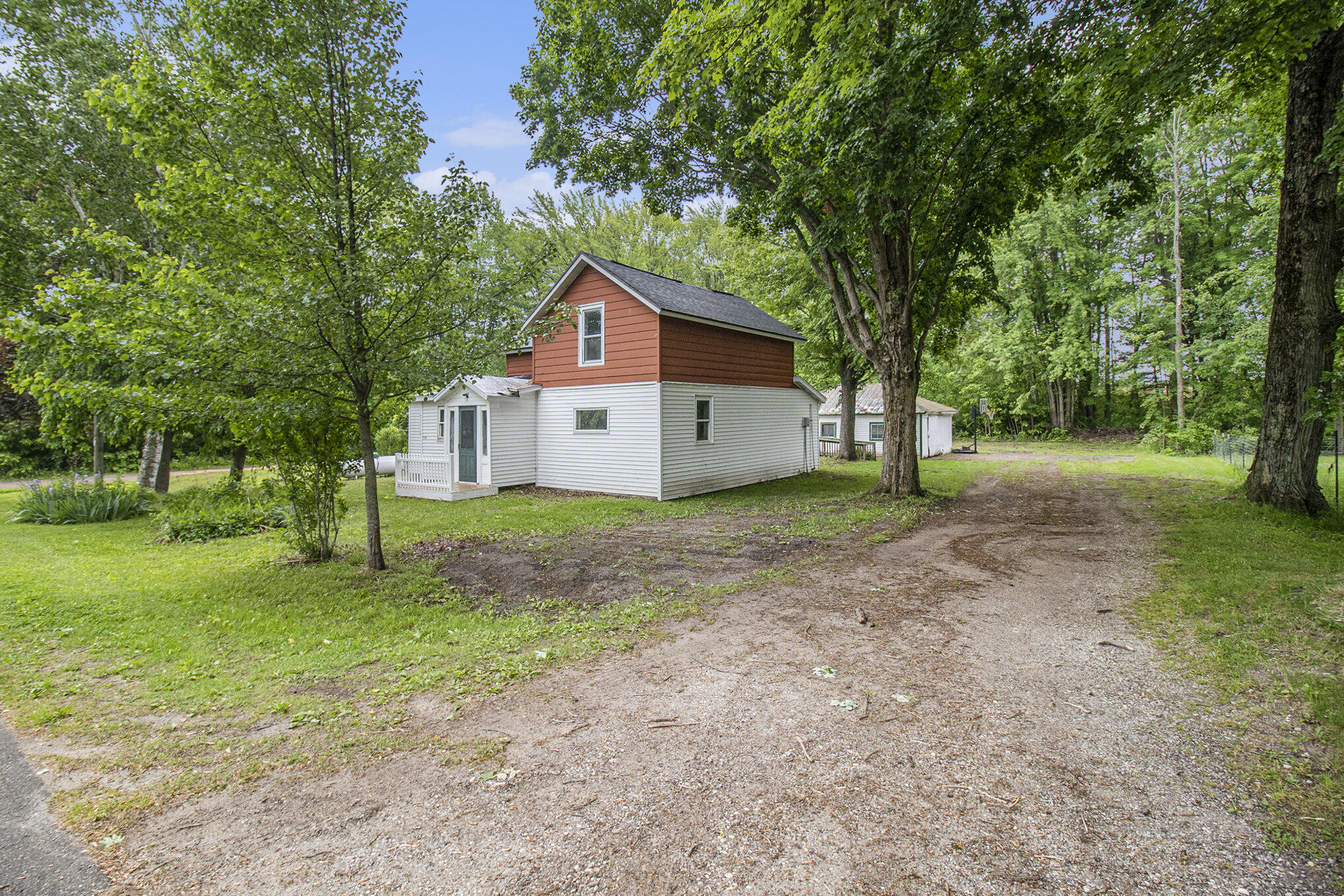 239 Laurel Street Walkerville, MI 49459 - Photo 4 of 27 004_5r6a6463_722