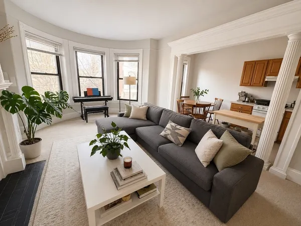 $3,200 | 29 Longwood Avenue, Unit 3, Brookline, MA 02446