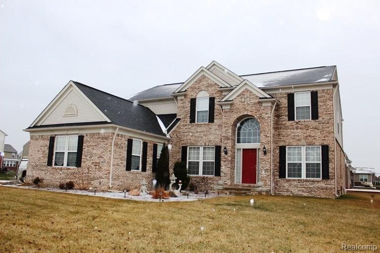 49276 Oxley Road Macomb, MI 48044 - Photo 1 of 22 IMG_8116.JPG