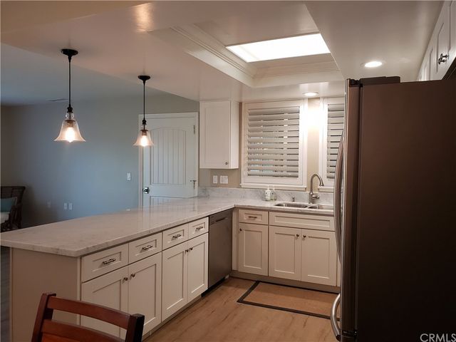 $337,350 | 13200 Del Monte Drive, Unit M1523R, Seal Beach, CA 90740