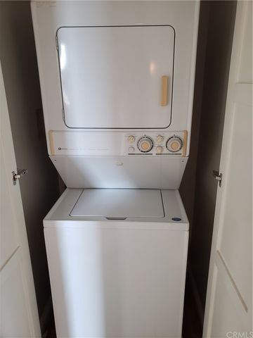 $337,350 | 13200 Del Monte Drive, Unit M1523R, Seal Beach, CA 90740