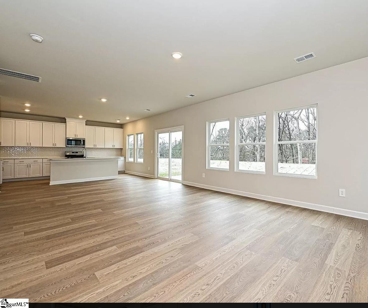 301 Lavinia Circle Duncan, SC 29334 - Photo 10 of 33