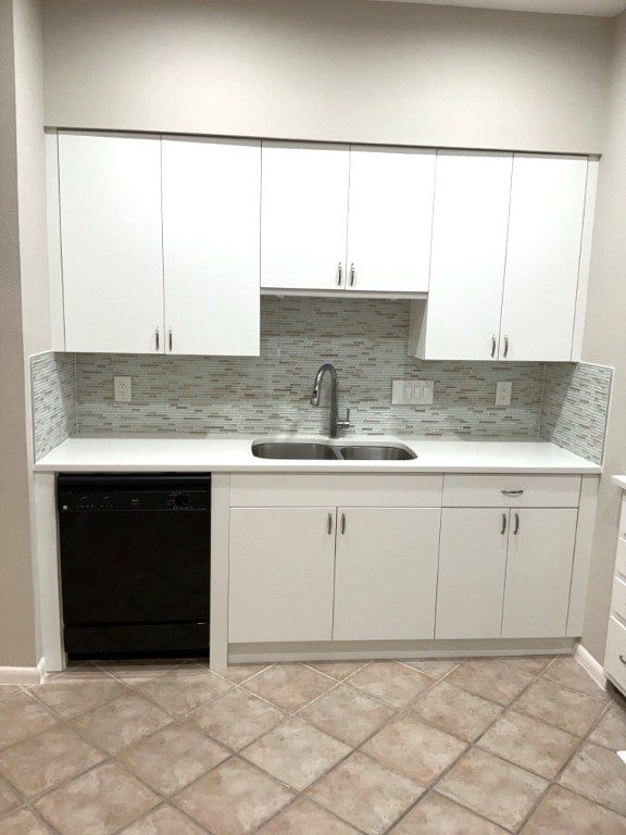 3200 Duval Street, Unit 102 Austin, TX 78705 - Photo 10 of 20 a kitchen with a sink and cabinets