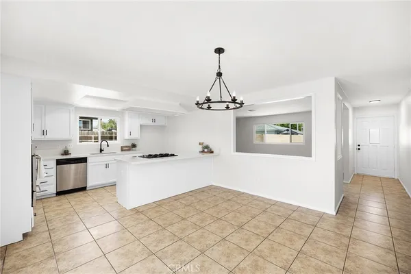 $439,000 | 709 Carol Way, Hemet, CA 92543