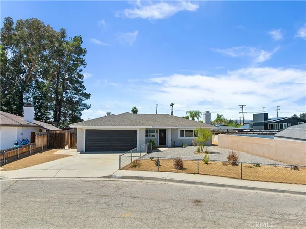 $439,000 | 709 Carol Way, Hemet, CA 92543