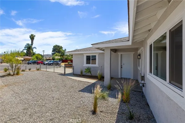 $439,000 | 709 Carol Way, Hemet, CA 92543