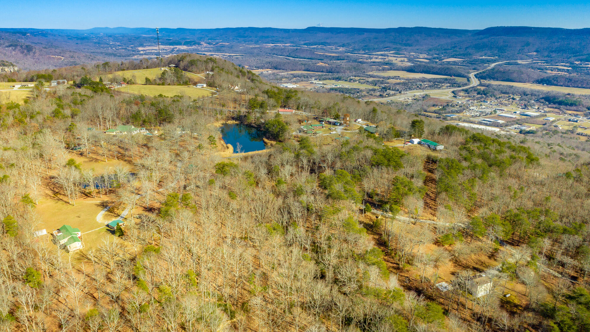 172 Camp Road Dunlap, TN 37327 - Photo 4 of 35 172 Camp Road Exterior HD-0333