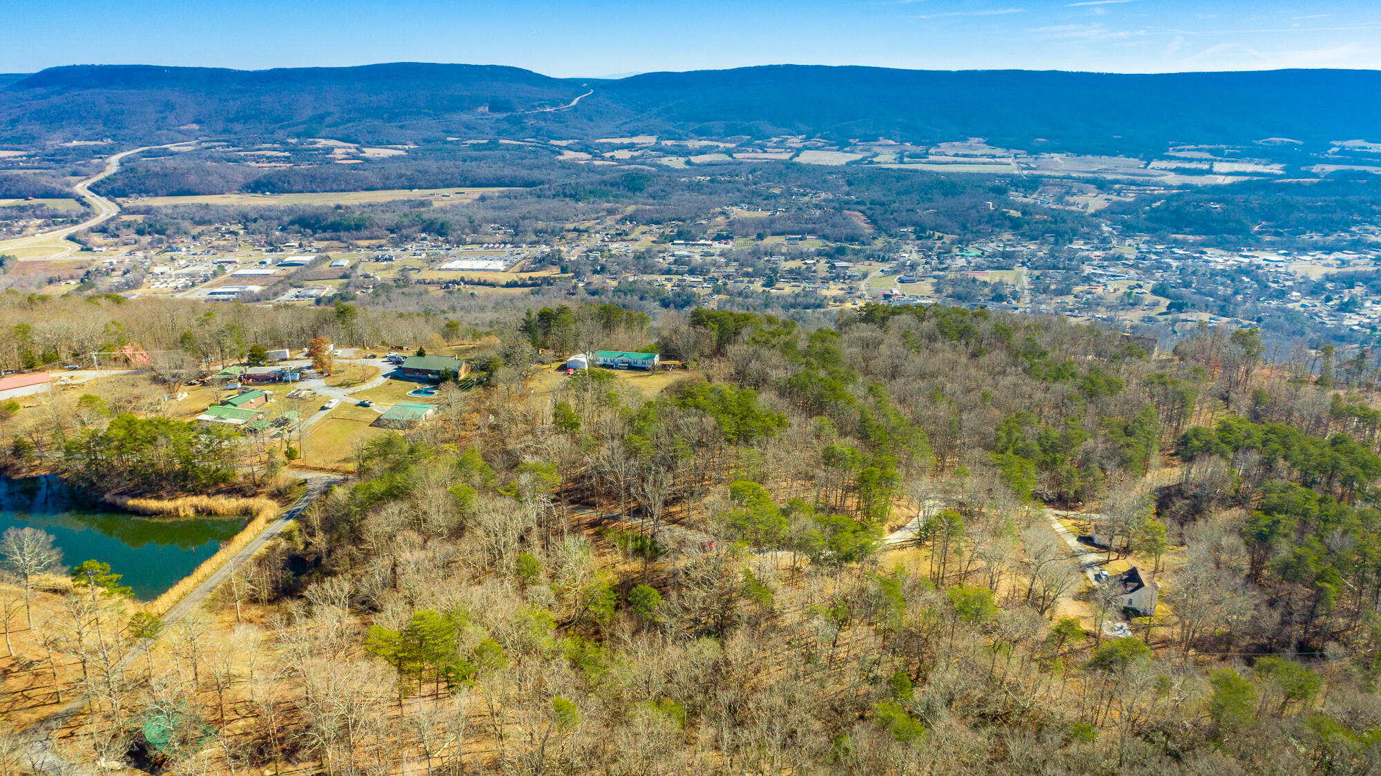 172 Camp Road Dunlap, TN 37327 - Photo 5 of 35 172 Camp Road Exterior HD-0336