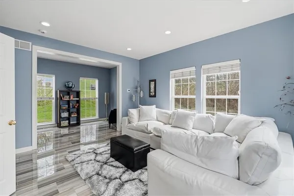 $880,000 | 8403 David Drive, Bridgeville, PA 15017