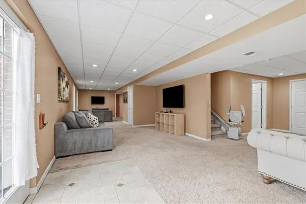 $880,000 | 8403 David Drive, Bridgeville, PA 15017