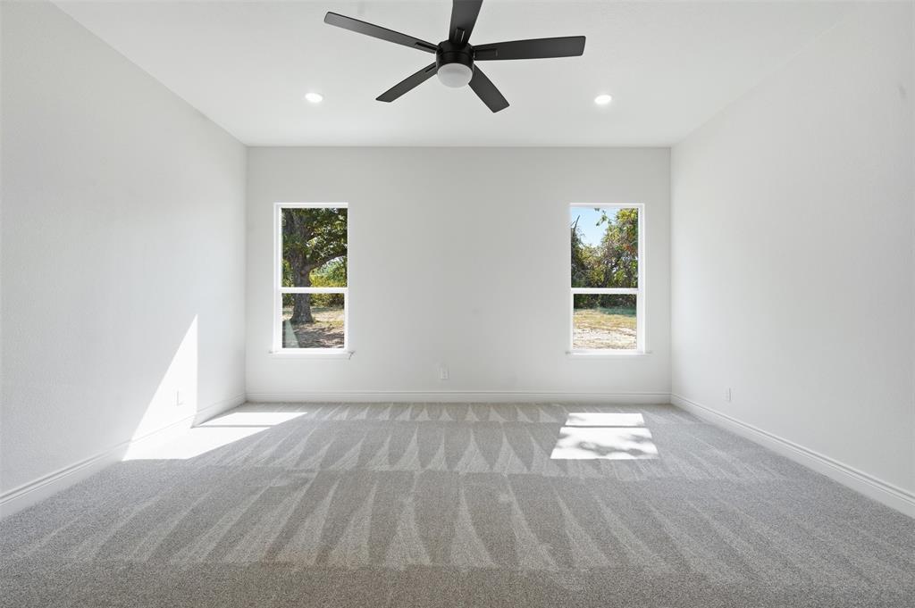 104 Springhill Ct. Springtown, TX 76082 - Photo 16 of 38 Gallery Image 16