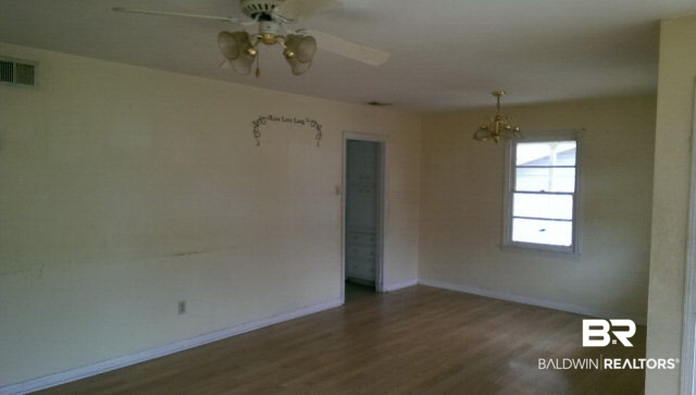 58 Margaret Avenue Mobile, AL 36611 - Photo 2 of 8