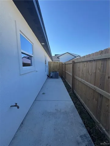 $1,250 | 104 Sunflower Street, Unit 3, Mission, TX 78572