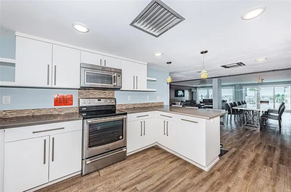 $1,095,000 | 4450 Gulf Boulevard, Unit 110, St. Pete Beach, FL 33706