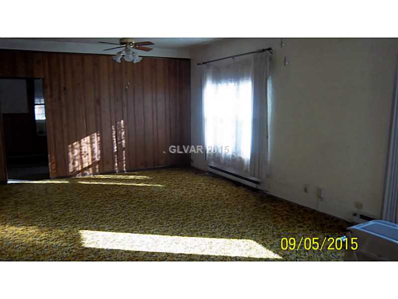 110 Tennille Street Caliente, NV 89008 - Photo 3 of 27 Property Photo. Front Living Room