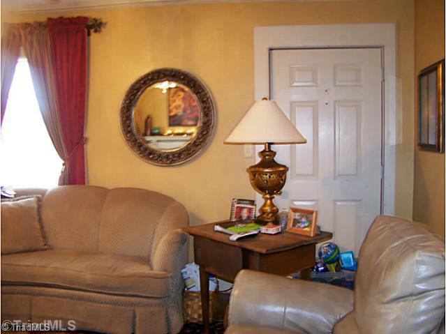 905 South Franklin Road Mount Airy, NC 27030 - Photo 12 of 16 Living Room.