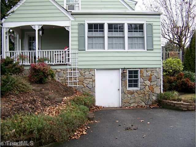 905 South Franklin Road Mount Airy, NC 27030 - Photo 16 of 16 Facade/Exterior Front.