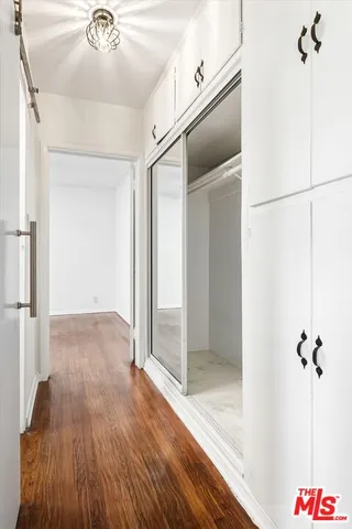 $2,395 | 1319 South Mansfield Avenue, Los Angeles, CA 90019